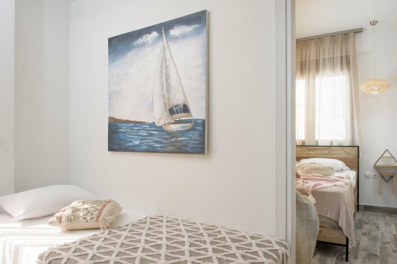 Meltemi Luxury Apartments Nea Roda Exteriör bild